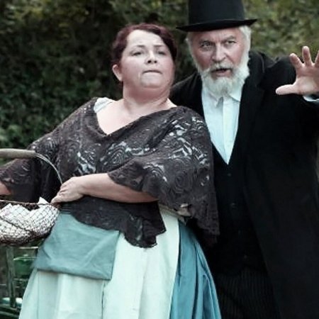 Au coeur des halles  - Petits Bâtons Production